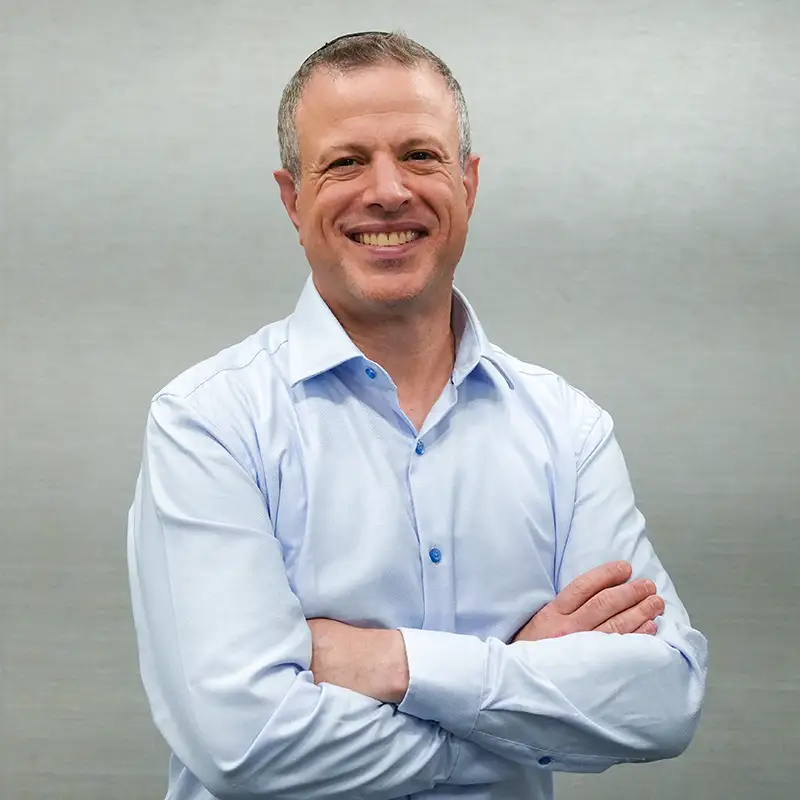 Oral Surgeon Dr. Avichai Stern